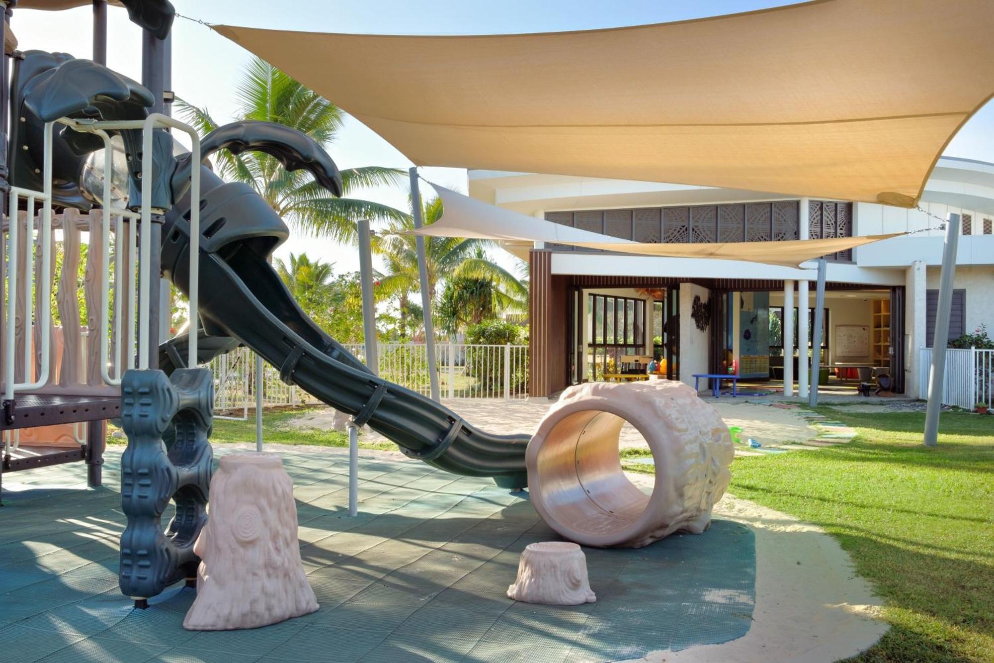 Fiji Marriott Resort Momi Bay Exterior foto Playground at the Children's Museum of the Virgin Islands