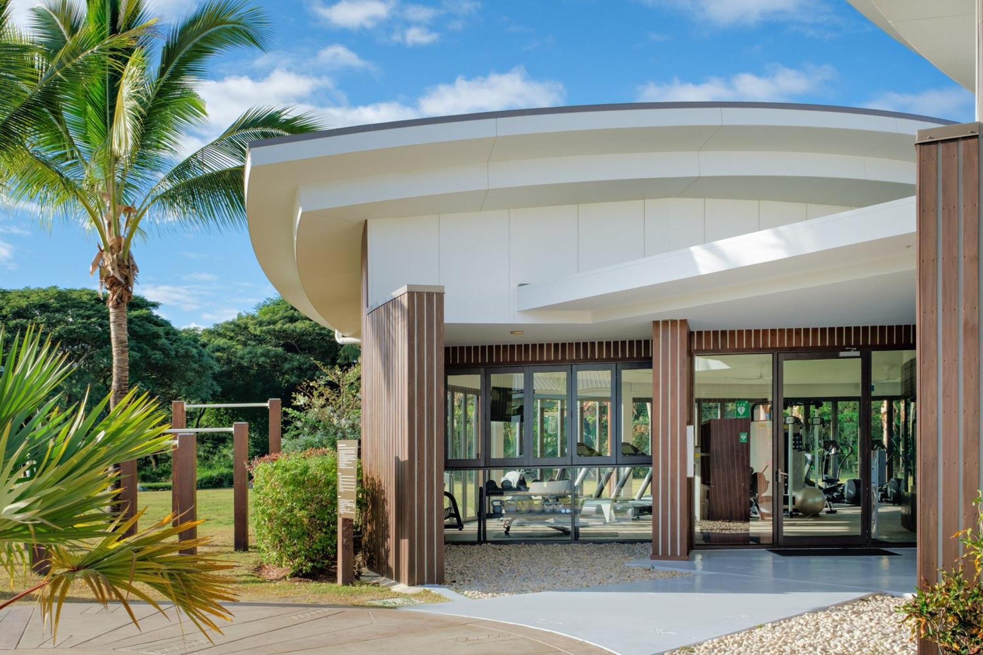 Fiji Marriott Resort Momi Bay Exterior foto The gym at the resort
